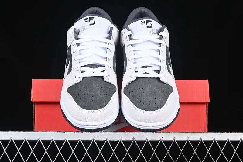 All categories Nk SB Dunk series Nk SB Dunk Low low-top sneakers Nk Dunk Low 85 double hook series White Gray Panda SB low-top sports and leisure sneakers HV1800-101